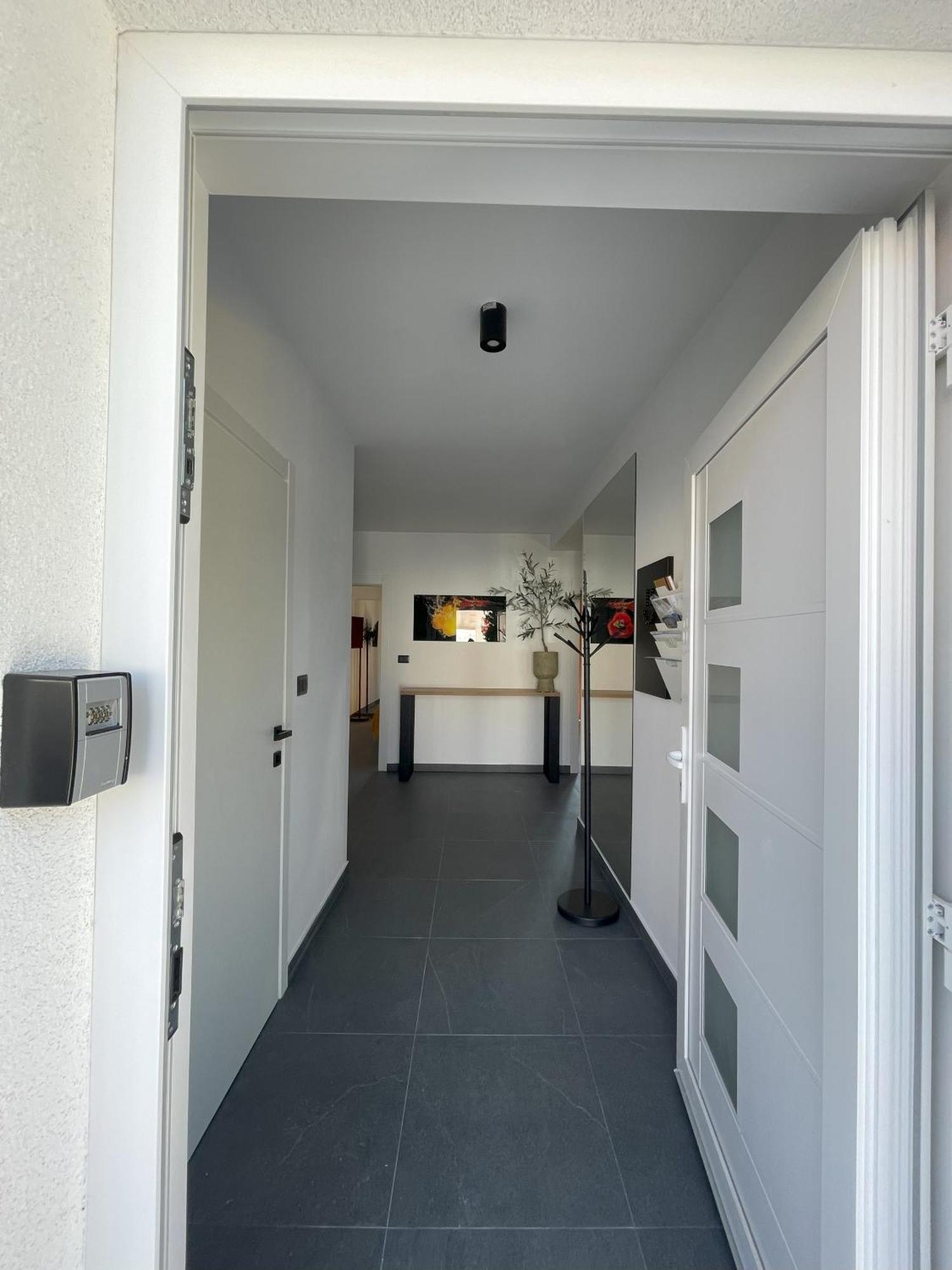 Valkane Beach Apartments Pula Exterior photo
